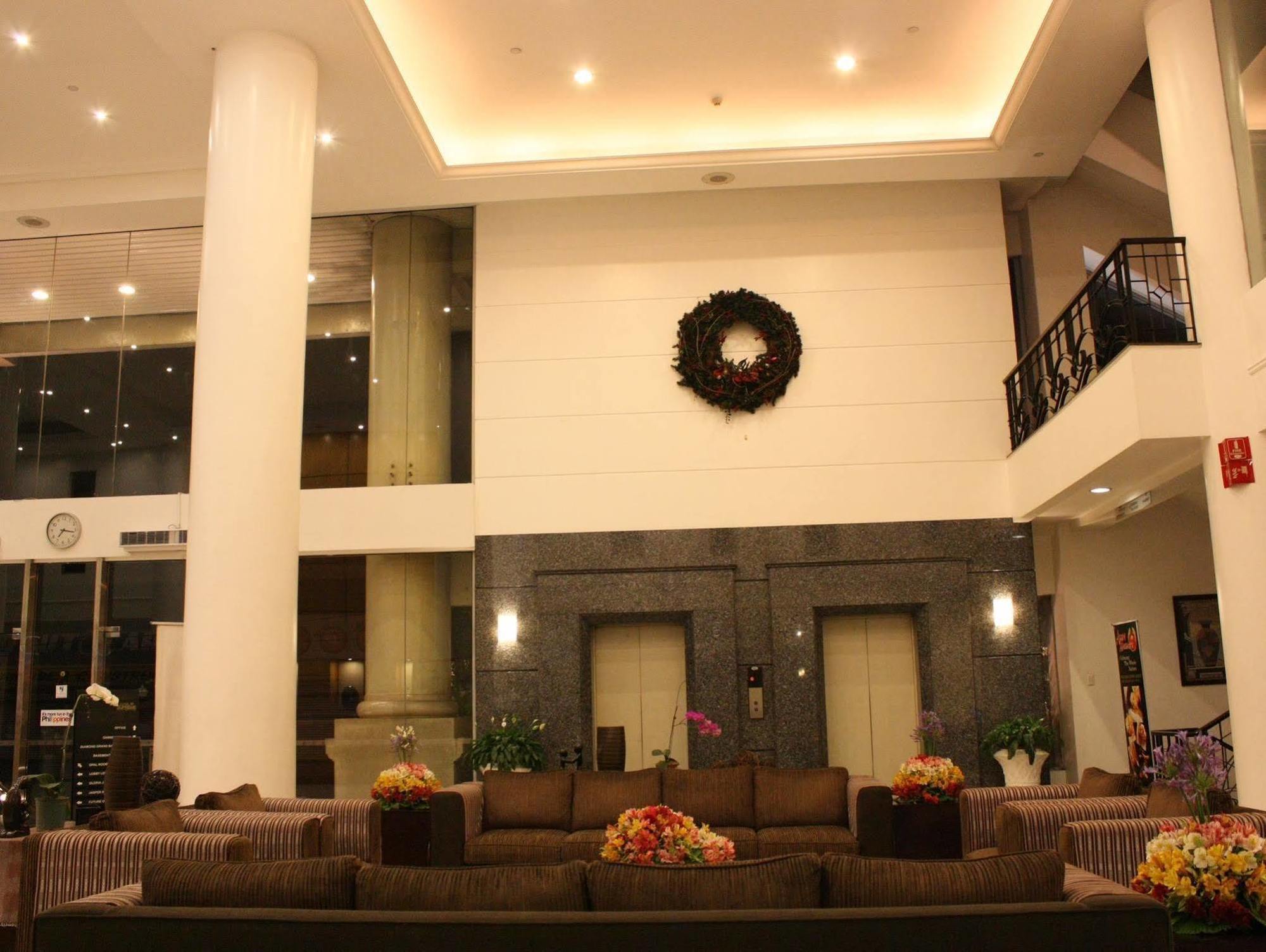 โรงแรมสุพรีมคอนเวนชั่นพลาซ่า Baguio City ภายนอก รูปภาพ
